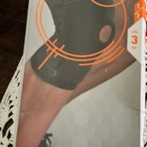 Black Knee Support Sleeve